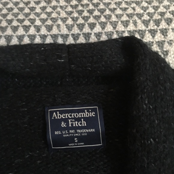 Warm and comfy black cardigan - Picture 3 of 4